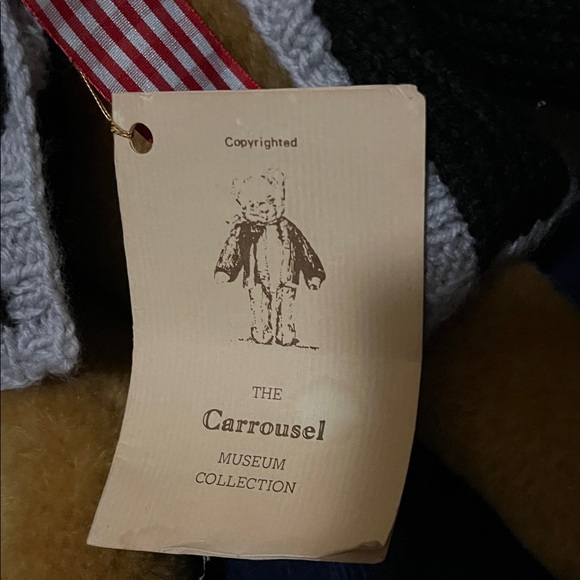 *Signed with Tag* The Carrousel Museum Collection “The Professor” Bear - Picture 4 of 8